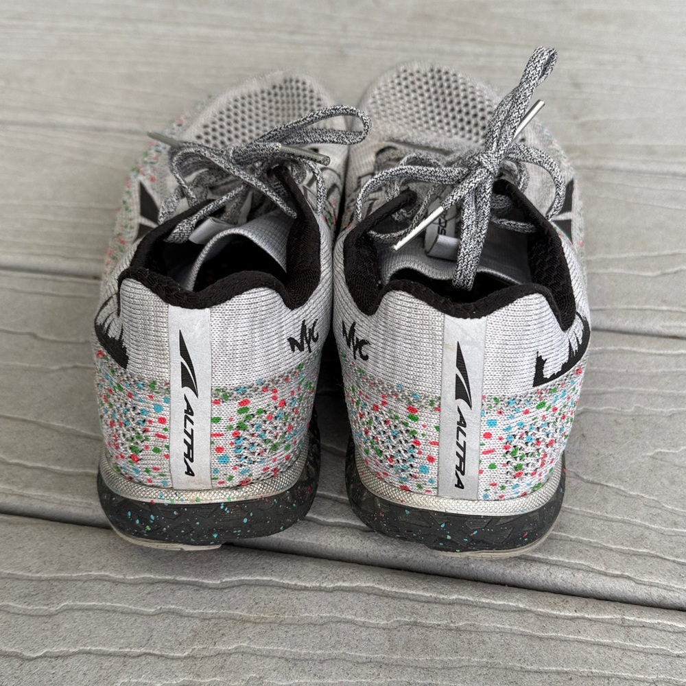 Altra Escalante NYC Marathon Special Edition - Picture 5 of 5